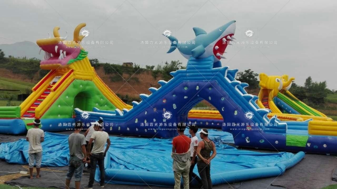 遂溪龙鲨嬉水水上乐园